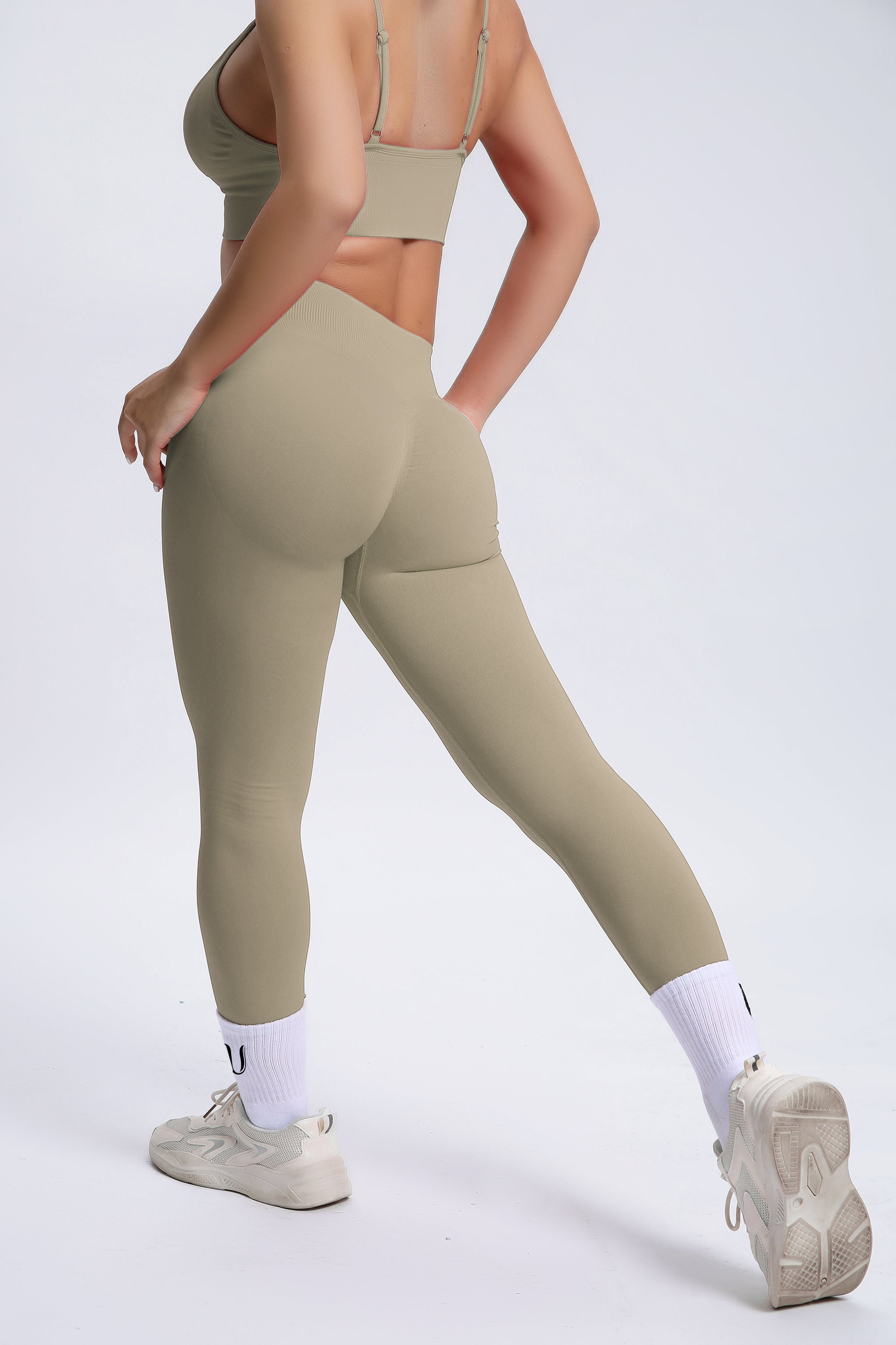 Joy | Leggings Scolpenti con Scrunch – Beige
