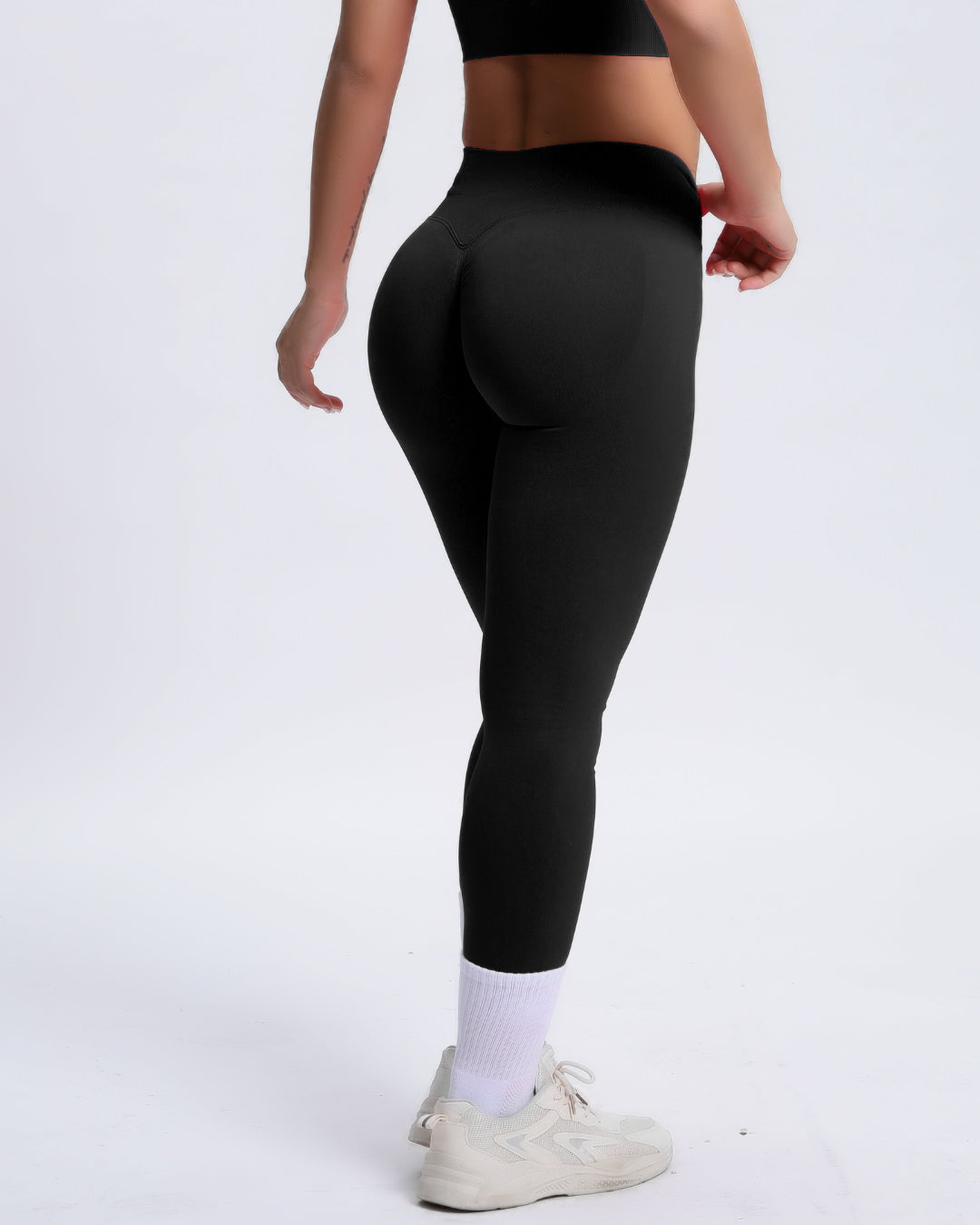Joy | Leggings Scolpenti con Scrunch – Nero