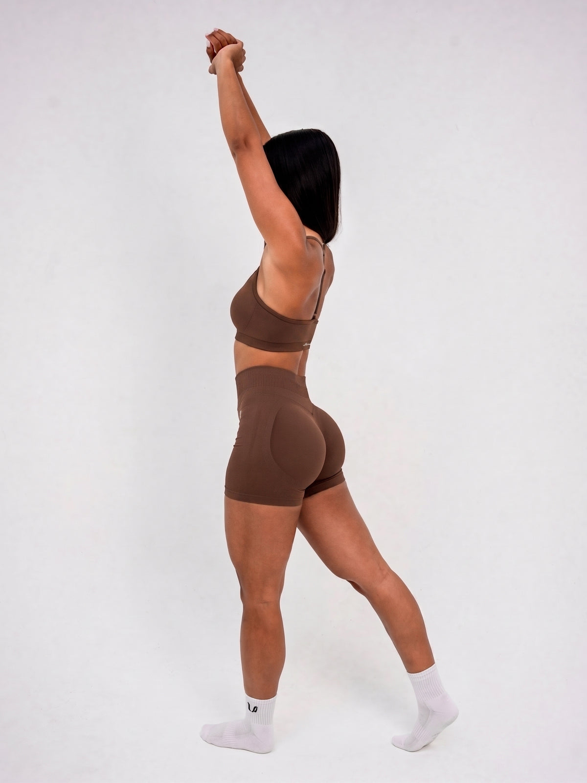 Luna | Premium Seamless Scrunch Short - Marrone