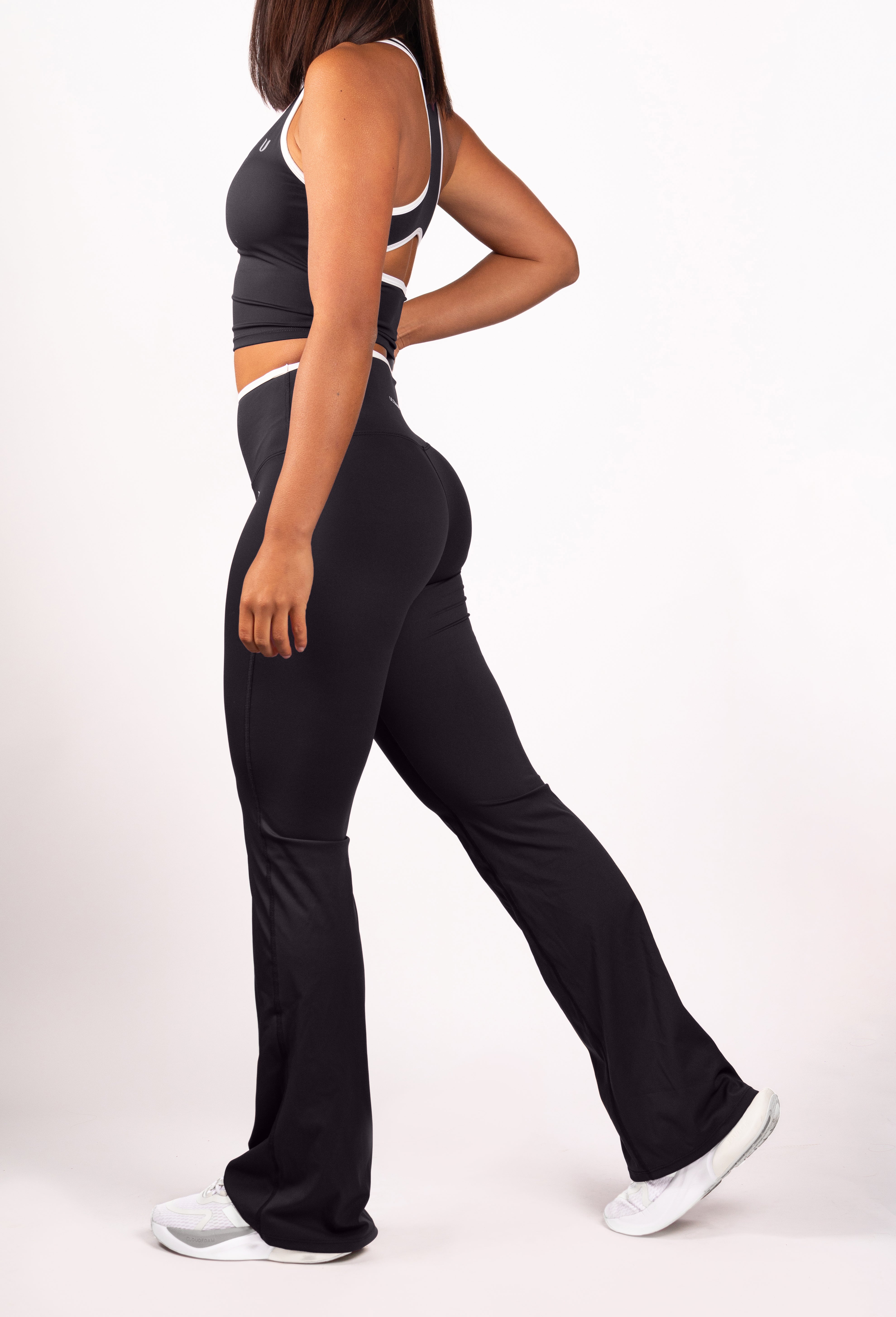 Ivy | Flare Legging – Nero