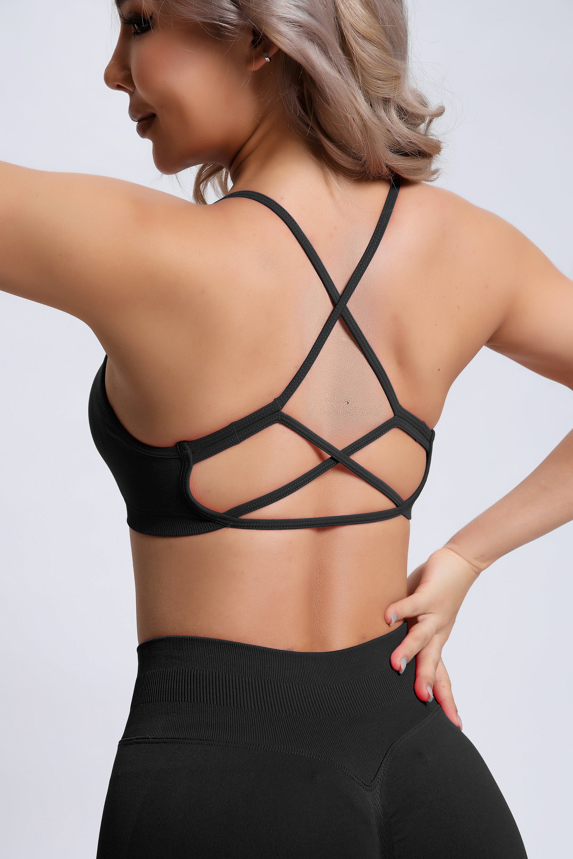 Joy | Reggiseno Sportivo con Incrocio Dietro – Nero